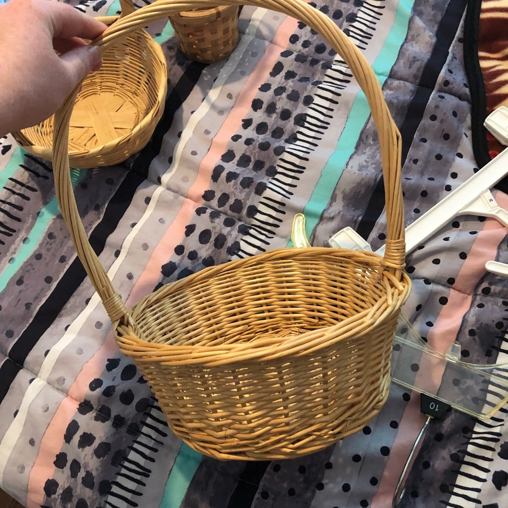 Baskets - Picture 3 of 8